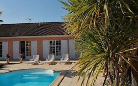 Villa grand communal, piscine, 18km de Bordeaux