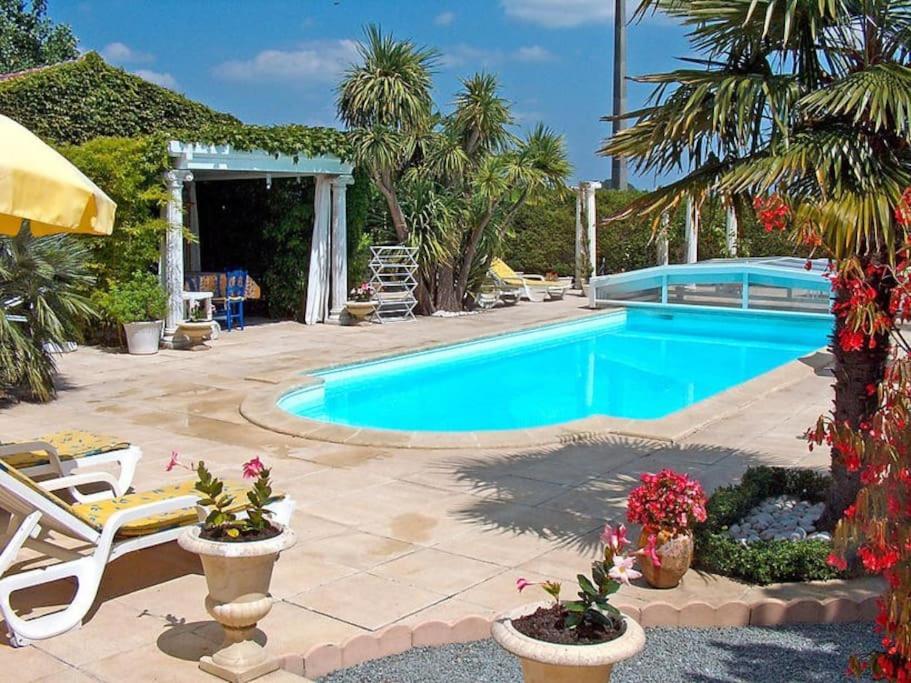 Villa grand communal, piscine, 18km de Bordeaux Ludon-Médoc Extérieur photo